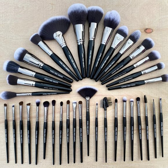 Professional, 36-Piece, Makeup Brush Kit with Case MADE RIGHT! - Picture 1 of 5